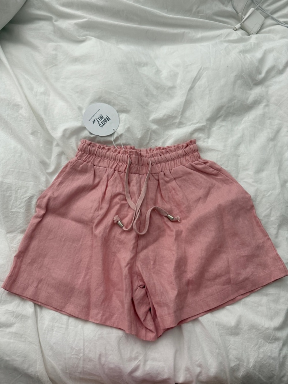 Princess Polly Mary linen shorts in pink size 4🧸 brand new with tags